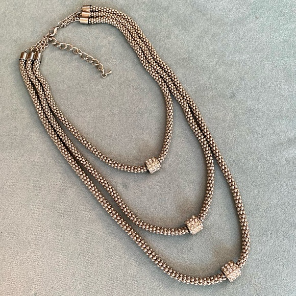 Jewelry - 🎁 FREE with $10 Purchase Silver Tone Rhinestone Fashion Triple Chain Necklace